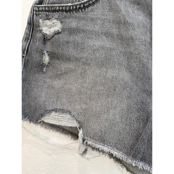 $138 NWT Joe's Jeans Grey Hi Rise Distressed Denim Shorts Size 28 - Picture 2 of 9